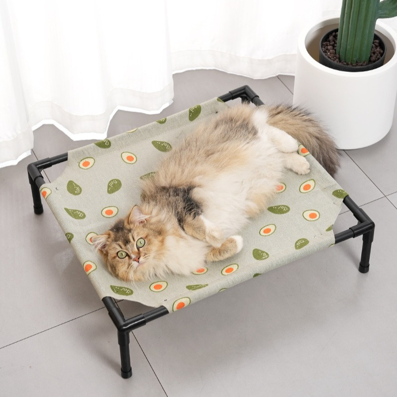 高床式犬用ベッド、地面から高く離れたデザイン、冷却メッシュペ - Outdoor Camping Dog Bed のレビューと価格